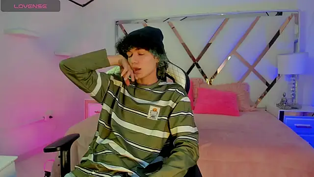 thanier 18 online show from April 2026 07:11:02 PM