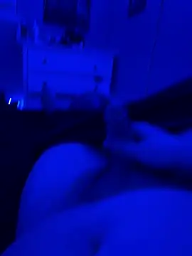 bigwhitedick430 online show from February 2026 01:42:01 AM