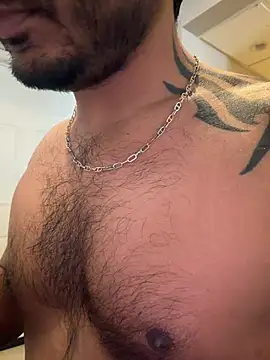 Snapshot of DaggerTie chatting on March 2026 05:52:02 PM DaggerTie online show from March 2026 05:52:02 PM