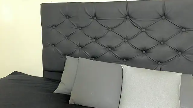  Daarcy  online show from March 2026 03:22:02 AM