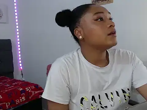 latin riahnna jp online show from March 2026 11:21:01 PM