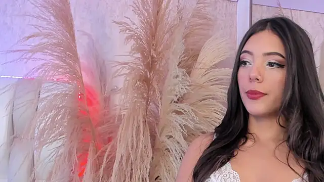 Snapshot of Sophi_rae chatting on July 2026 08:26:01 PM Sophi rae online show from July 2026 08:26:01 PM