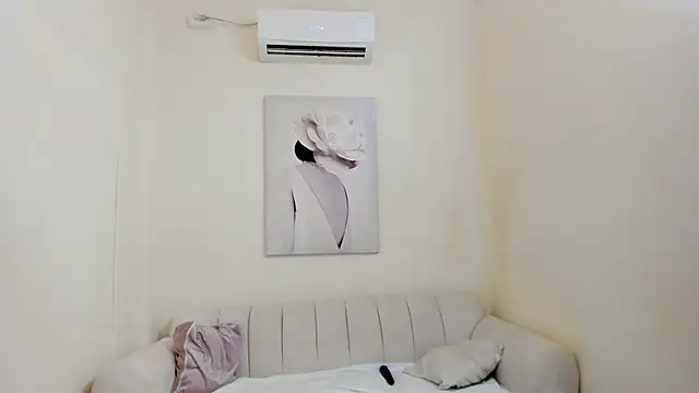 Snapshot of salome_velour chatting on February 2026 12:34:02 PM salome velour online show from February 2026 12:34:02 PM