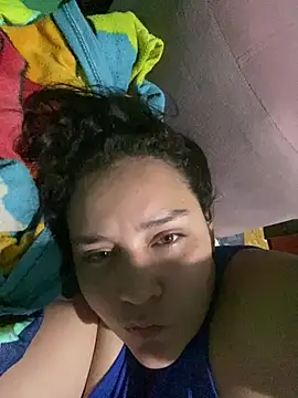 Snapshot of violetsamboni chatting on February 2026 03:46:02 AM violetsamboni online show from February 2026 03:46:02 AM