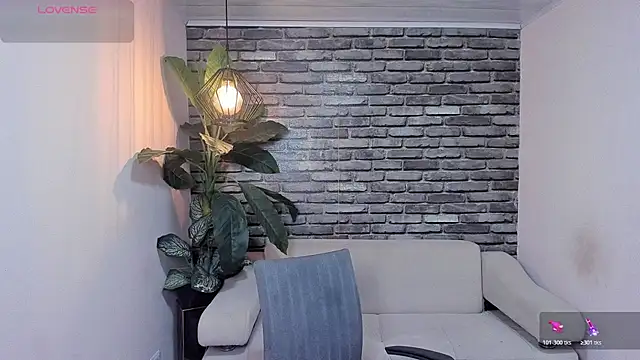 isabella star  online show from March 2026 11:47:01 AM