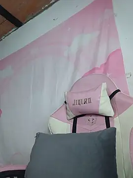 isaneptuneuwu online show from March 2026 11:10:01 PM