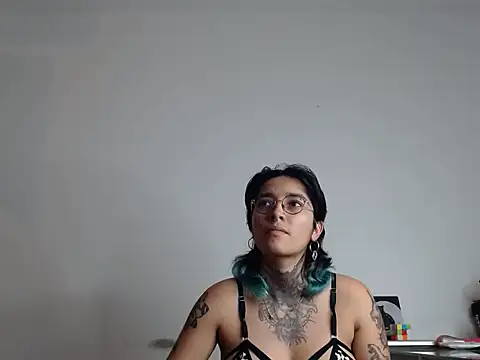 Snapshot of Ivyravens chatting on February 2026 11:01:01 PM Ivyravens online show from February 2026 11:01:01 PM