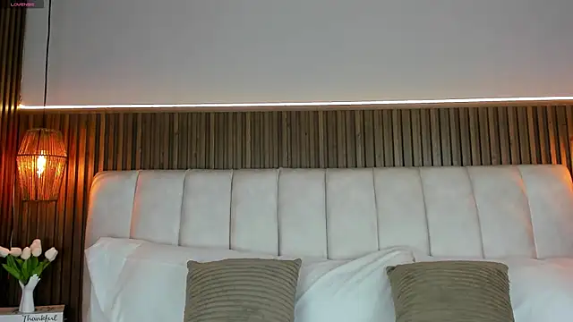 LisaLain online show from March 2026 11:59:01 AM