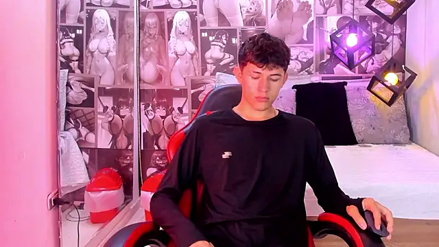 Christian Foxx online show from March 2026 02:33:01 PM