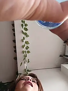 Snapshot of Rouse_24_ chatting on February 2026 10:38:02 PM Rouse 24 online show from February 2026 10:38:02 PM