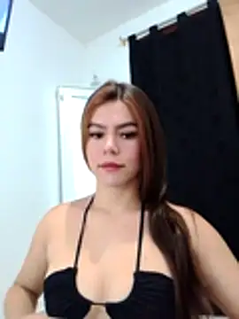 EmiNavarro online show from July 2026 10:39:02 PM