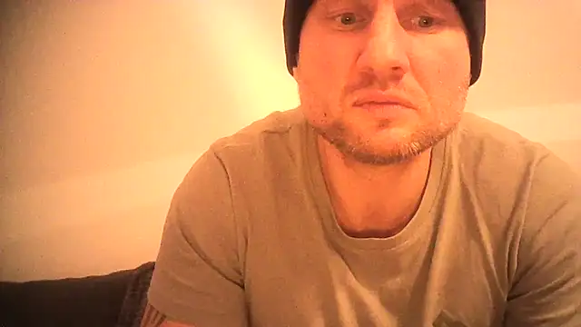 Tommyzzzzzz online show from December 2024 06:38:01 PM