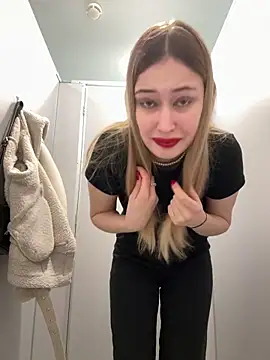 blonde exe online show from April 2026 04:45:01 PM