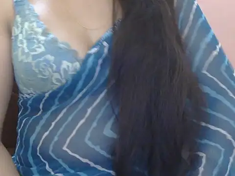 Snapshot of Cute_Sheetal chatting on May 2026 01:08:02 PM Cute Sheetal online show from May 2026 01:08:02 PM