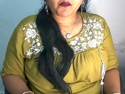 Snapshot of Saniya_K2 chatting on April 2026 03:47:02 PM Saniya K2 online show from April 2026 03:47:02 PM