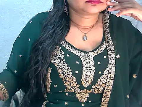 Snapshot of Saniya_K2 chatting on July 2026 04:31:02 PM Saniya K2 online show from July 2026 04:31:02 PM