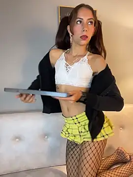 Snapshot of BonniePink_ chatting on February 2026 10:46:01 AM BonniePink online show from February 2026 10:46:01 AM