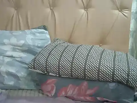 Ladyxx21 online show from February 2026 12:31:01 AM