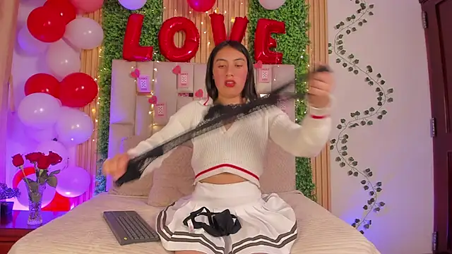 Snapshot of Emma_Nmm chatting on February 2026 07:21:01 PM Emma Nmm online show from February 2026 07:21:01 PM