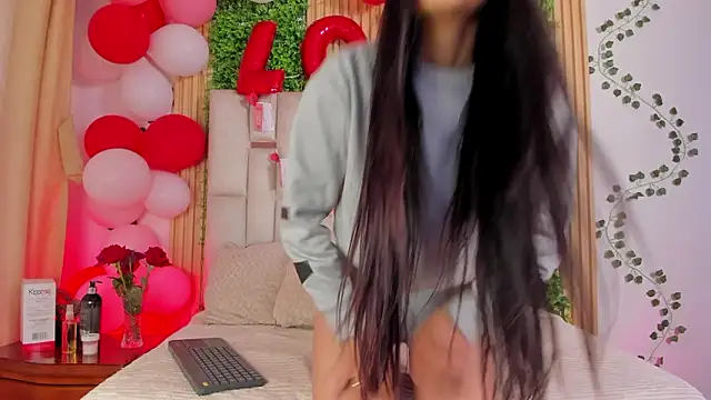 Snapshot of Emma_Nmm chatting on February 2026 07:21:02 PM Emma Nmm online show from February 2026 07:21:02 PM