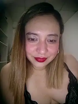 Snapshot of Nyssa_Coil chatting on March 2026 01:00:01 AM Nyssa Coil online show from March 2026 01:00:01 AM