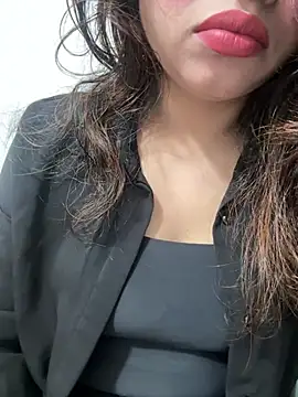 riya sharma11 online show from April 2026 10:31:02 PM