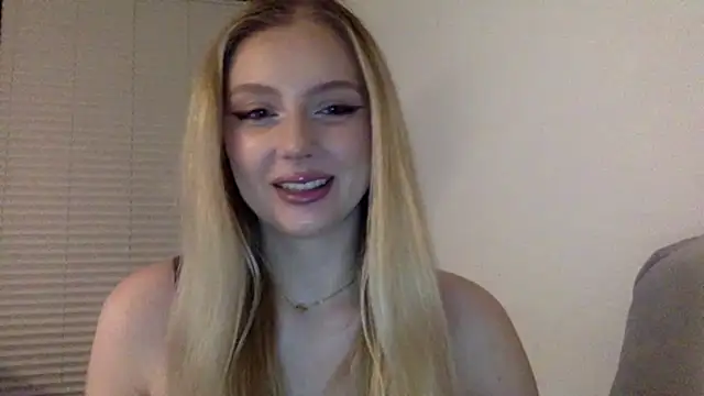 Snapshot of MayaWetDream chatting on March 2026 04:42:01 PM MayaWetDream online show from March 2026 04:42:01 PM