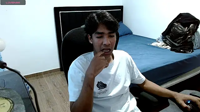 Pedestal diamant online show from February 2026 08:05:02 PM