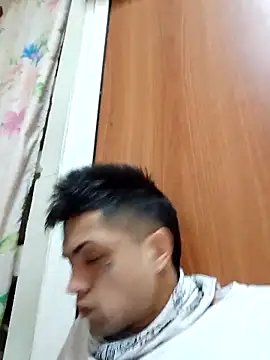 CubanoxxxSex online show from March 2026 06:32:01 PM