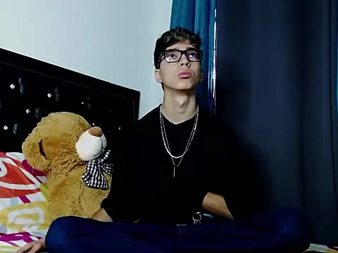 Snapshot of gabriel_x18 chatting on February 2026 12:42:01 PM gabriel x18 online show from February 2026 12:42:01 PM