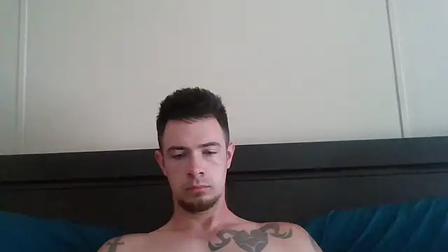 midnightsinz online show from April 2026 04:44:01 PM