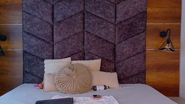 FernandaBrown   online show from February 2026 07:34:02 PM