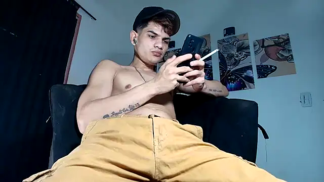 Jesshot bigcock20cm online show from April 2026 07:37:02 PM