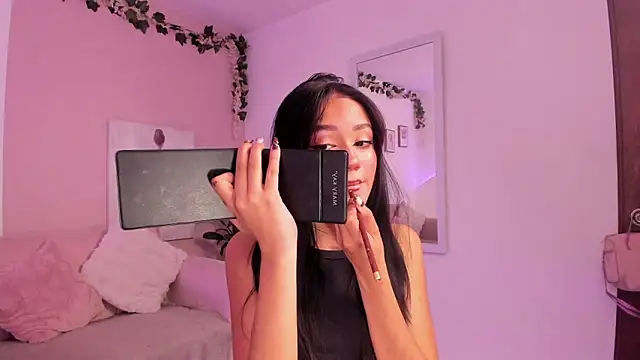Mila jenner online show from March 2026 03:50:01 PM