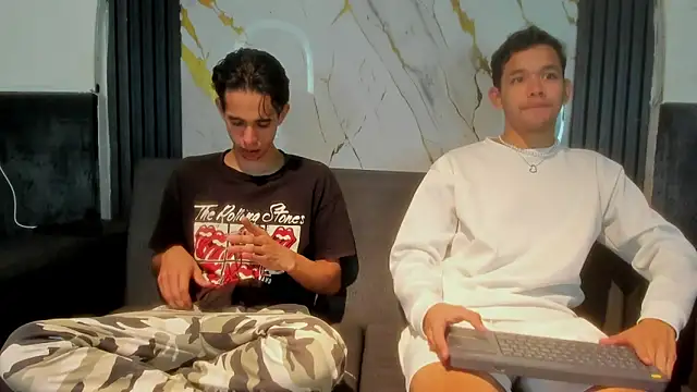 Snapshot of Wonka_1 chatting on February 2026 04:19:01 AM Wonka 1 online show from February 2026 04:19:01 AM