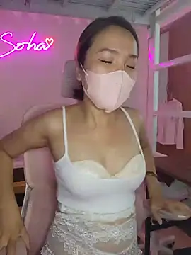 Snapshot of LucyKiss chatting on July 2026 05:13:02 AM LucyKiss online show from July 2026 05:13:02 AM