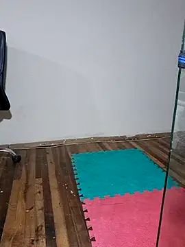 Snapshot of Vale_89A chatting on February 2026 01:55:01 AM Vale 89A online show from February 2026 01:55:01 AM