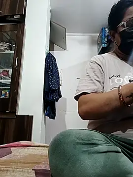 GangbangCouple online show from February 2026 04:57:01 AM