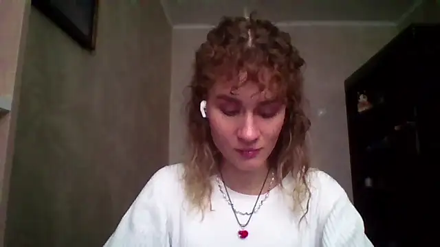 Snapshot of DeanneGilcher chatting on February 2026 09:05:02 AM DeanneGilcher online show from February 2026 09:05:02 AM