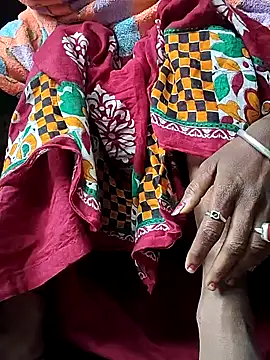 Snapshot of Sweet-runi chatting on February 2026 01:56:02 AM Sweet-runi online show from February 2026 01:56:02 AM