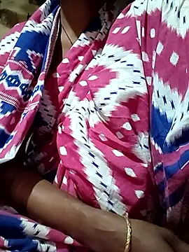 Snapshot of Sweet-runi chatting on February 2026 08:45:01 AM Sweet-runi online show from February 2026 08:45:01 AM