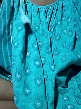 Snapshot of Sweet-runi chatting on February 2026 06:19:01 PM Sweet-runi online show from February 2026 06:19:01 PM