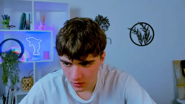 Snapshot of emil_lucky chatting on February 2026 12:24:02 PM emil lucky online show from February 2026 12:24:02 PM