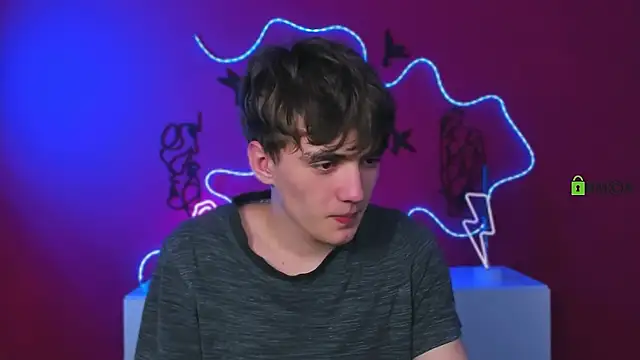 emil lucky online show from April 2026 09:34:01 PM