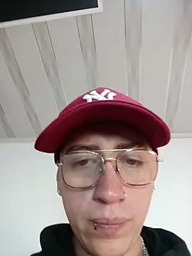 Snapshot of Emmanuel_Lust chatting on February 2026 12:06:01 PM Emmanuel Lust online show from February 2026 12:06:01 PM