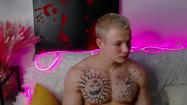 SterlingNoir online show from February 2026 08:51:01 AM