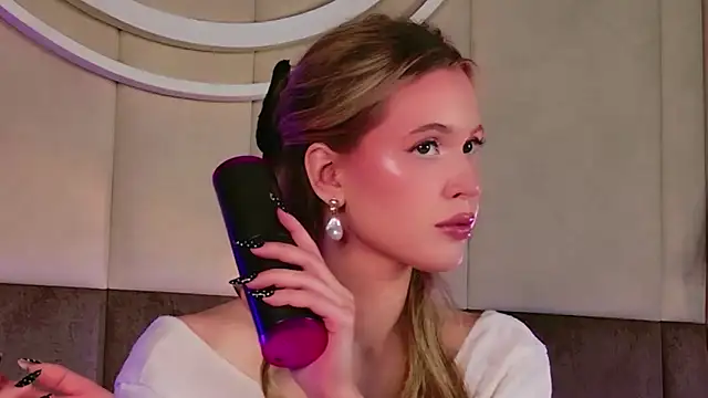 Beckie White online show from March 2026 09:10:01 PM