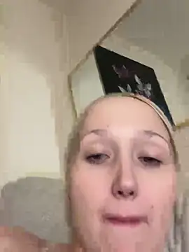 Snapshot of Marilynxo chatting on February 2026 06:41:02 AM Marilynxo online show from February 2026 06:41:02 AM