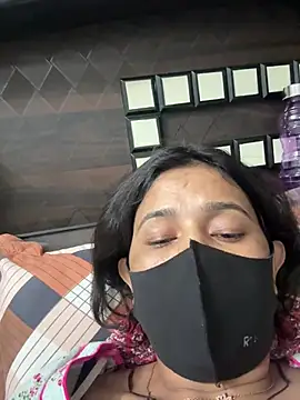 raavigirl online show from March 2026 06:25:01 PM