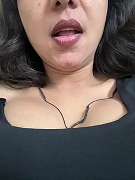 raavigirl online show from July 2026 09:17:02 PM